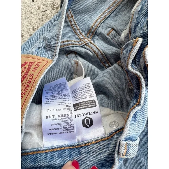 Levi's Premium 501 S Skinny Jeans Women's‎ Distressed - Picture 2 of 3